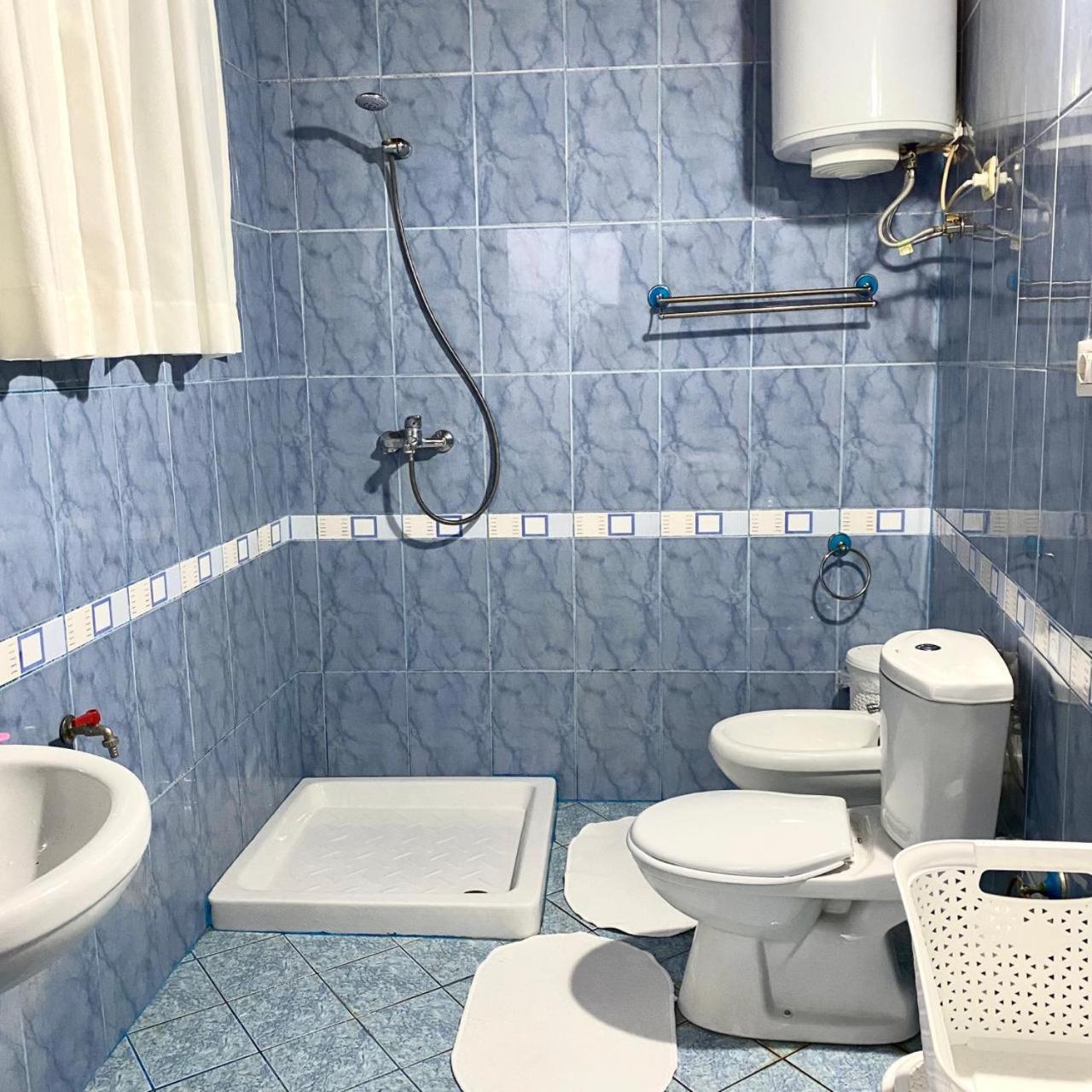 Ziu Hostal